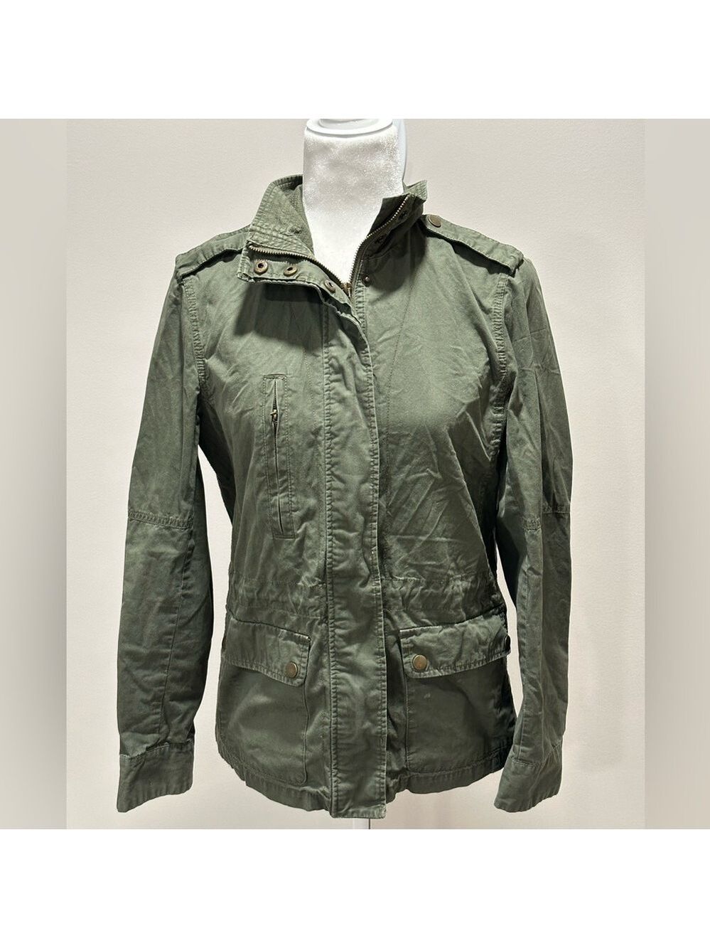 Love Tree Women’s Army Green Jacket Size Medium